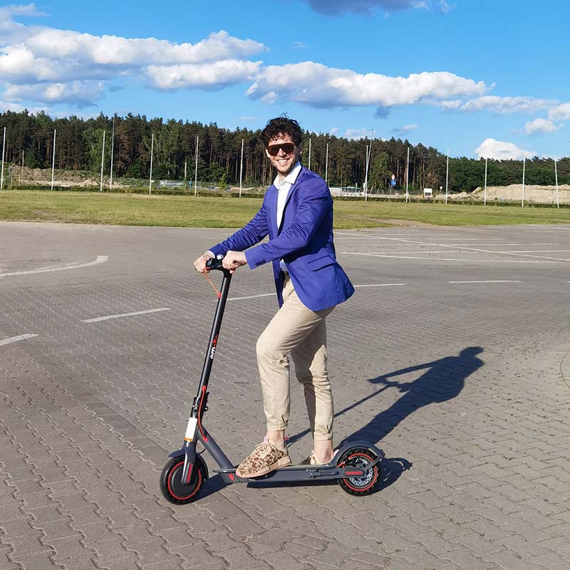 5 Compelling Reasons To Purchase An Electric Scooter