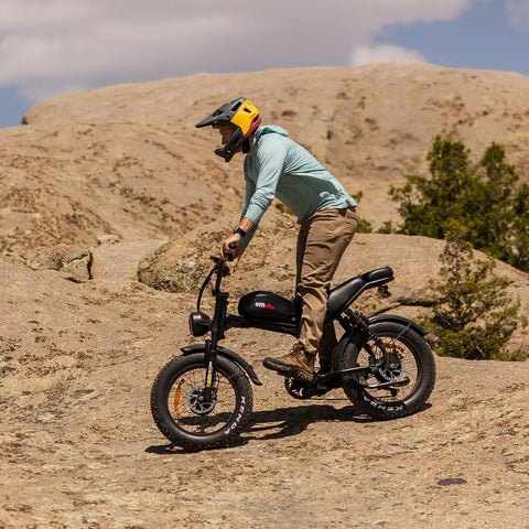 EMOKO C93 Vélo électrique style cyclomoteur | 75 N·m Tout-terrain et pneus larges